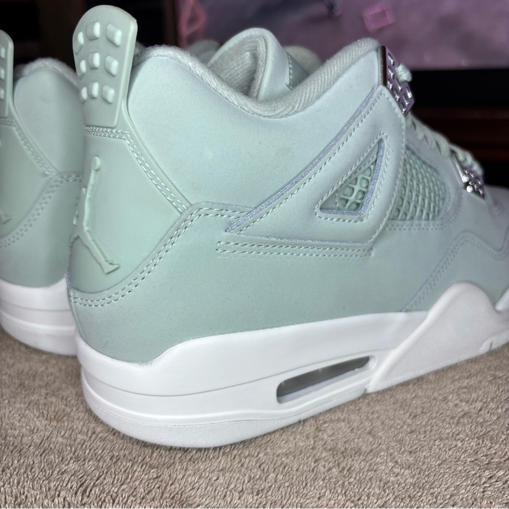 Air Jordan 4 Retro Seafoam Sail HV0823-003 Women's Size 12 - Men’s Size 10.5 - Picture 7 of 9